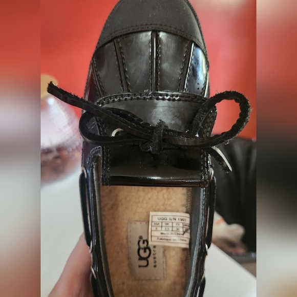 UGG Black Patent Leather Rain Lofers - Picture 5 of 6